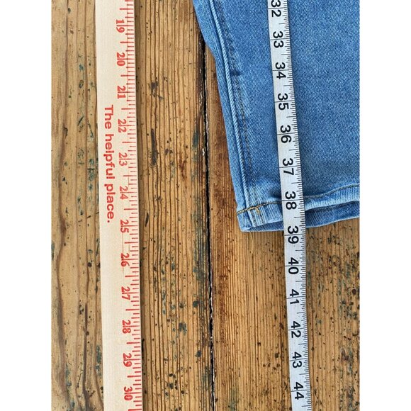 Wax Jean Collection Womens Distressed High Rise Mom Jeans Size 13/31 Light Wash - Picture 7 of 7